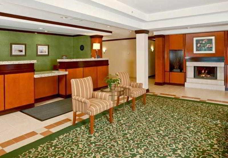 Fairfield Inn & Suites By Marriott Brunswick Freeport Interior photo